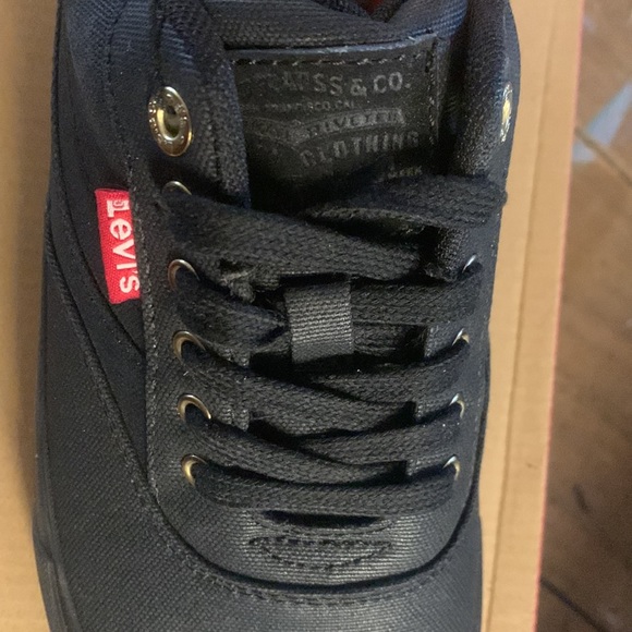 (1853) Levi's Womens Naya LUX Sporty Fashion Skate Sneaker Shoe size 8 1/2 - Picture 10 of 12